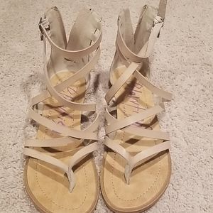 Blowfish tan sandles